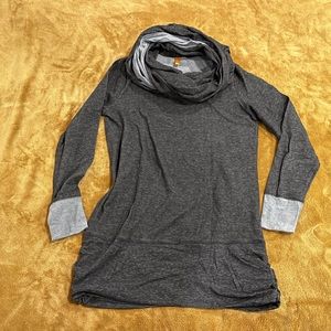 Lucy comfortable top and infinity scarf